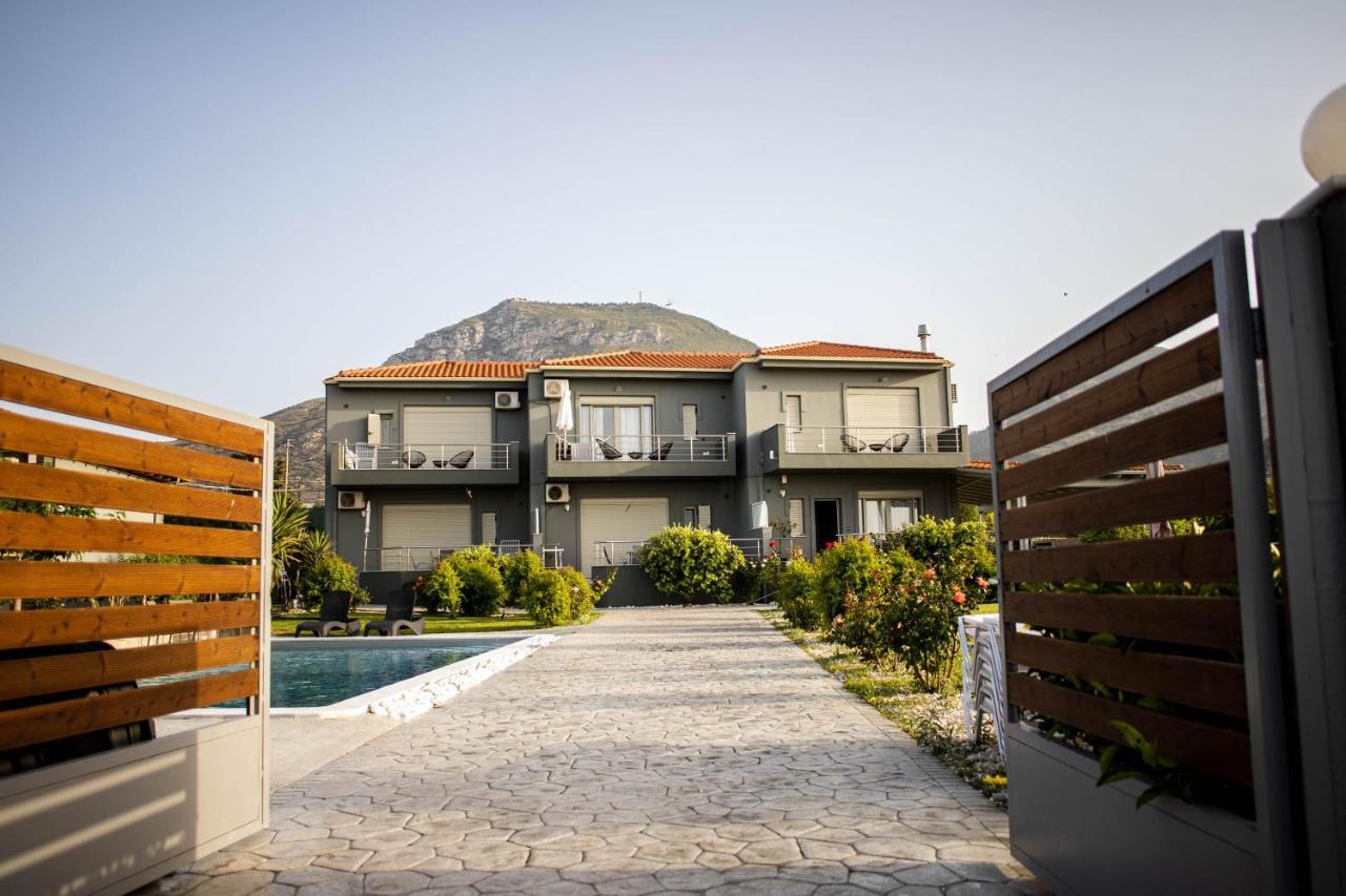 Isola Apartments Xylokastro Exterior foto