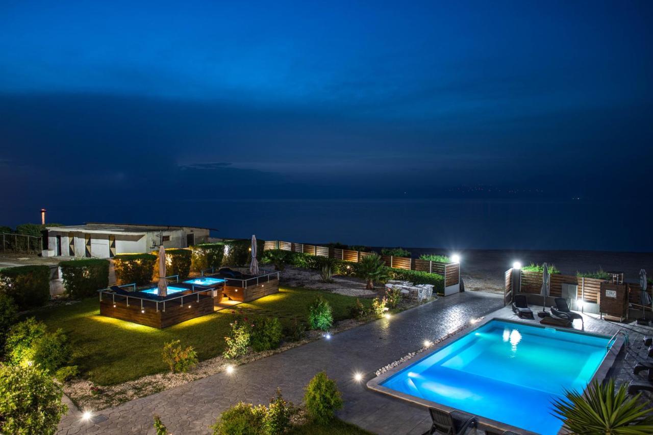 Isola Apartments Xylokastro Exterior foto