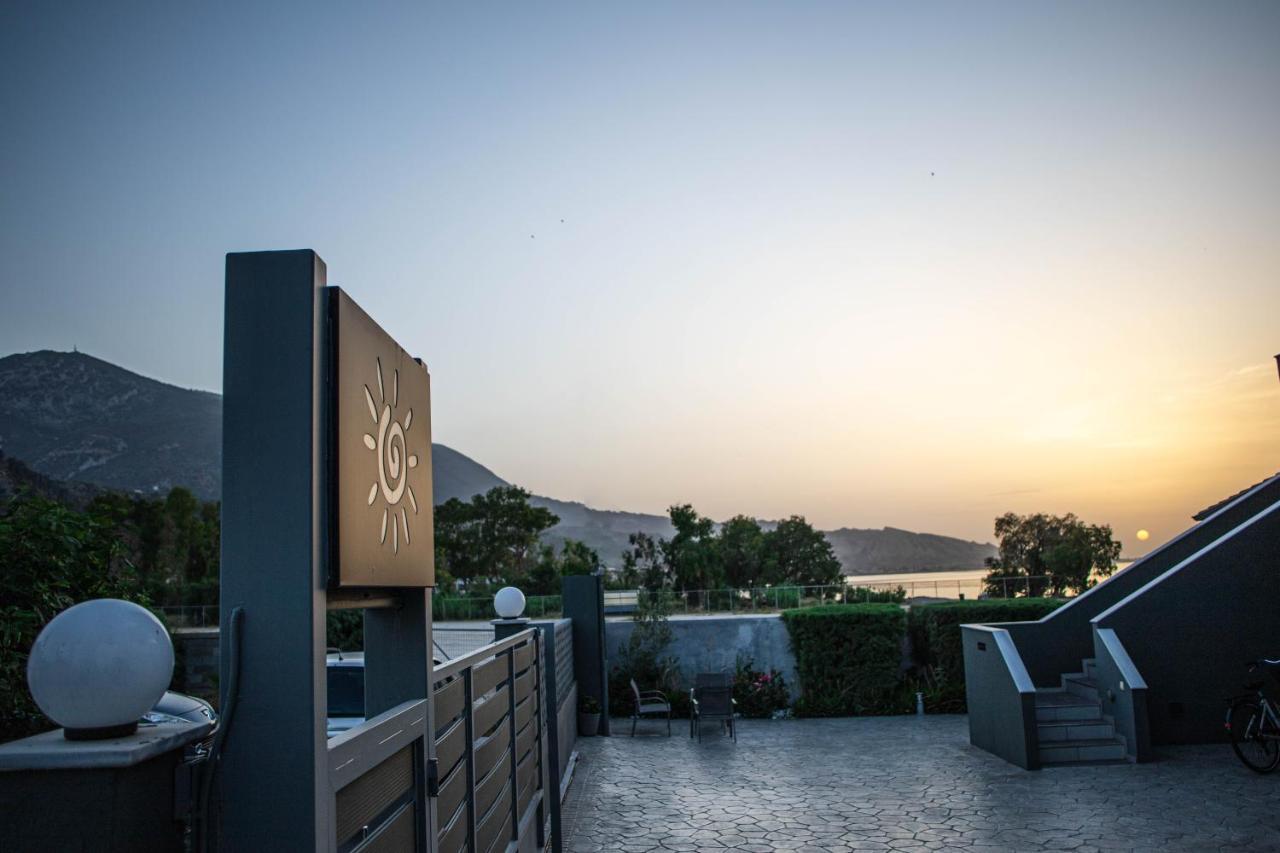 Isola Apartments Xylokastro Exterior foto