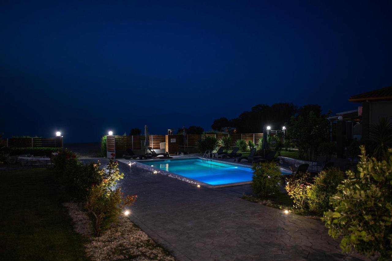 Isola Apartments Xylokastro Exterior foto